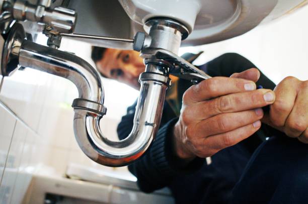 Best Emergency Plumber  in Angleton, TX